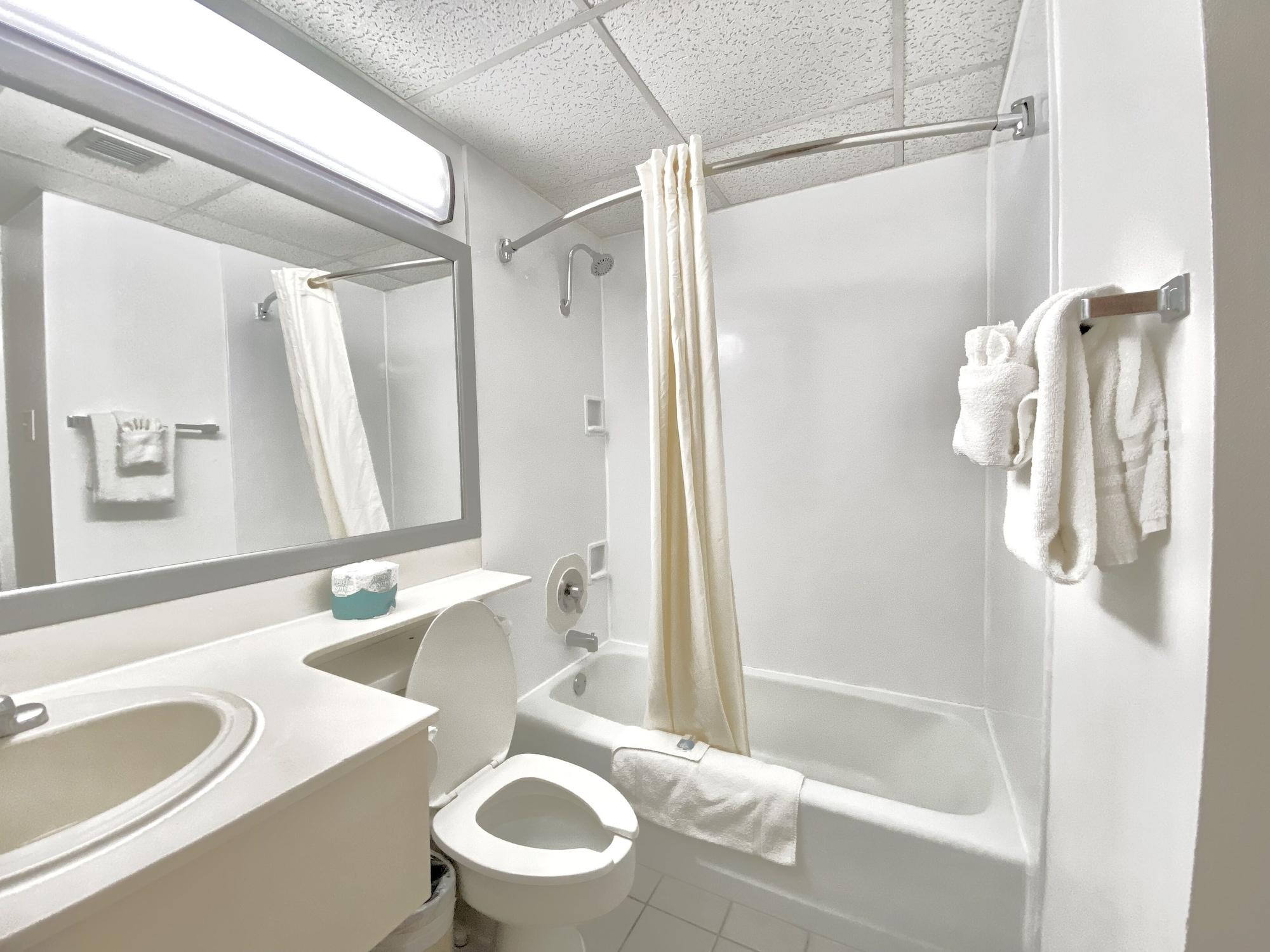 Brentwood & Garden Motel