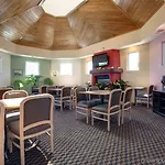 Brentwood Inn & Garden 