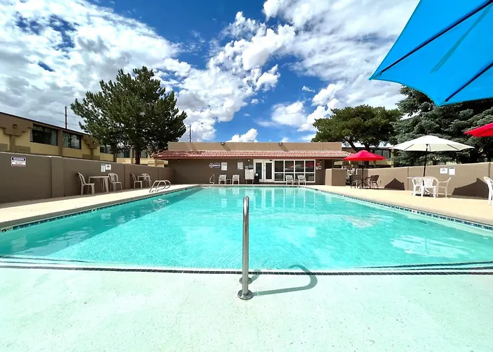 Brentwood Inn&Garden