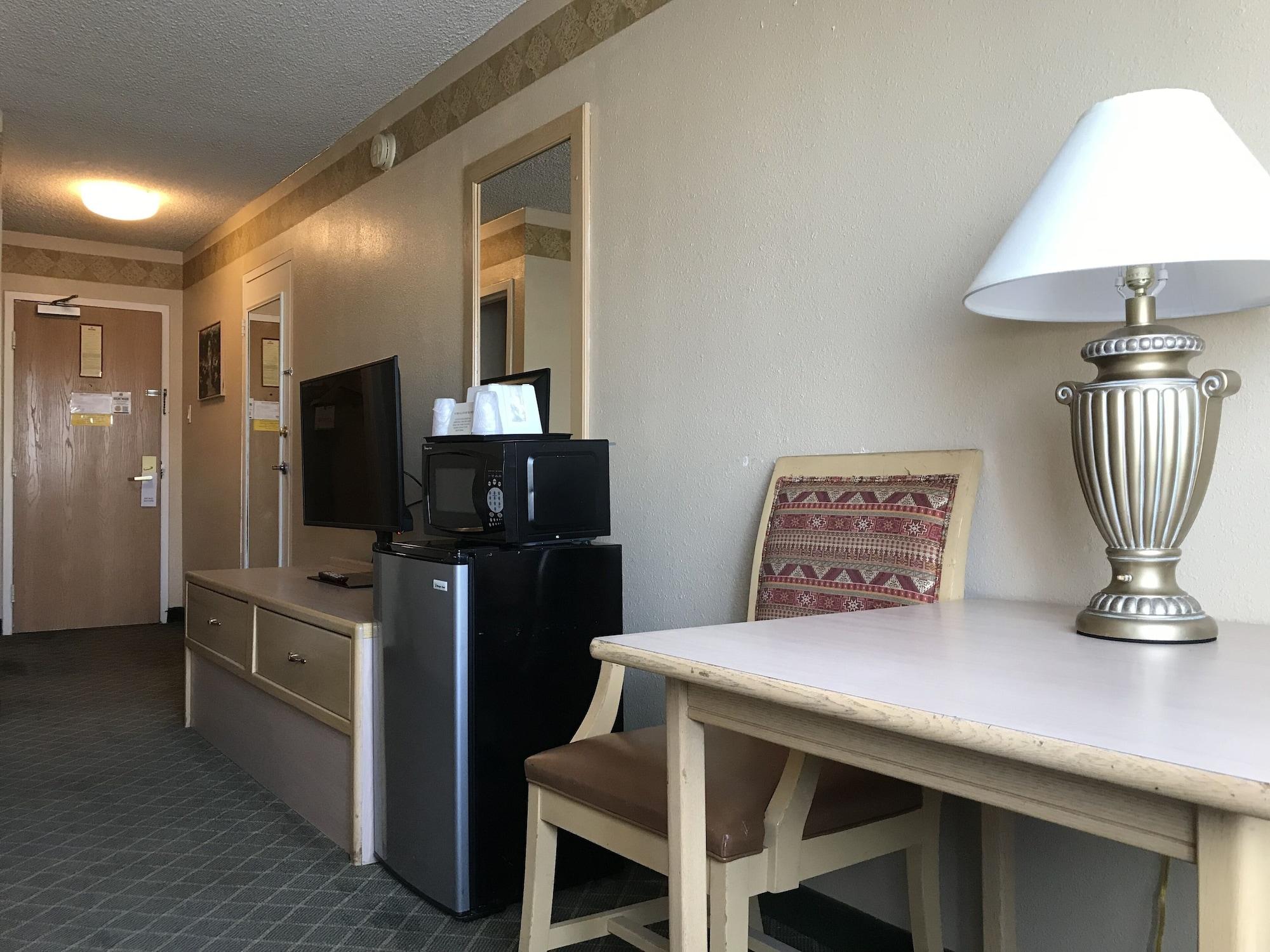 Brentwood Inn&garden 2*