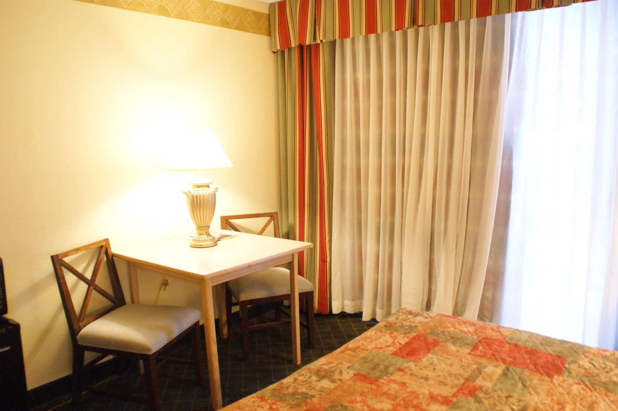 Brentwood Inn&garden Motel Farmington